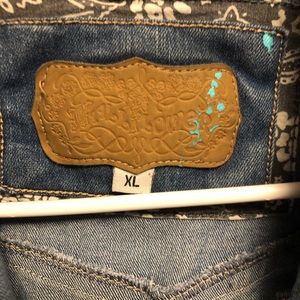 Women’s denim vest